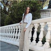 Estudiante universitaria de magisterio en educación primaria en tercero de carrera ofrece clases particulares para alumnos de educación primaria, así como refuerzo, preparación de exámenes, apoyo en el estudio y apoyo escolar en curso escolar o en vacacio